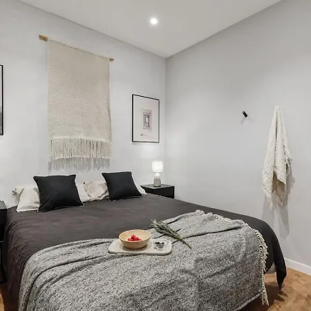 Spacest - Passeig De Sant Joan E Apartment *
