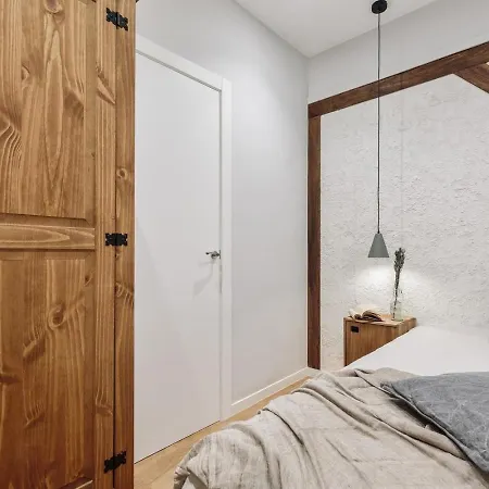 Spacest - Passeig De Sant Joan E Apartament